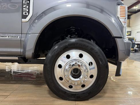 Used 2021 Ford F450 Platinum w/ FX4 Off-Road Package AWD/4WD image 4