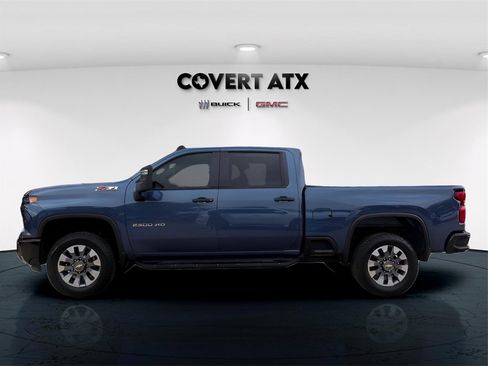 Used 2025 Chevrolet Silverado 2500 Custom w/ Custom Convenience Package image 5