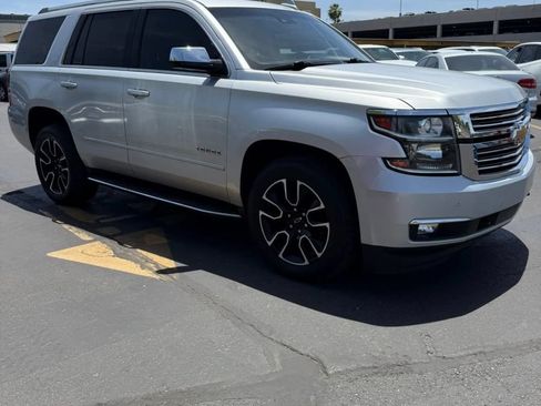 Used 2018 Chevrolet Tahoe Premier RWD image 3