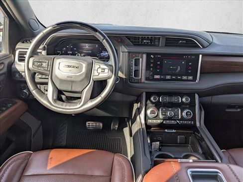 Used 2024 GMC Yukon XL Denali Ultimate image 18