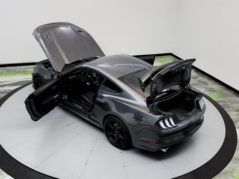 Used 2017 Ford Mustang GT Premium w/ GT Performance Package RWD image 41