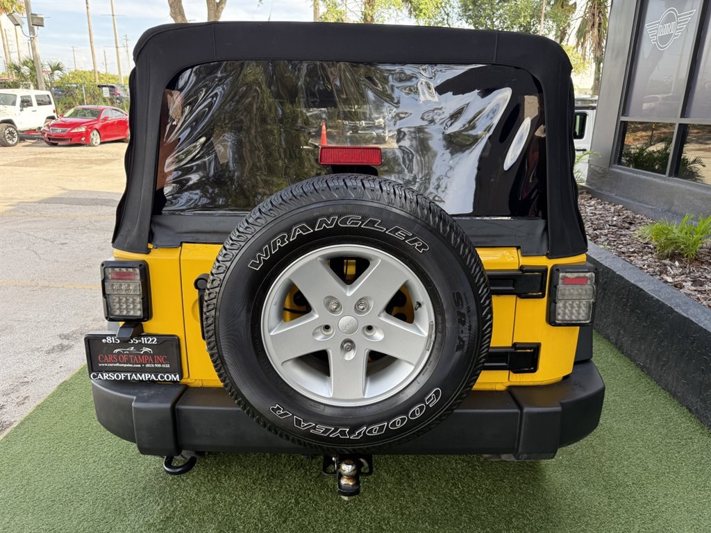 Used 2015 Jeep Wrangler Unlimited Sport w/ Quick Order Package 24S AWD/4WD image 5