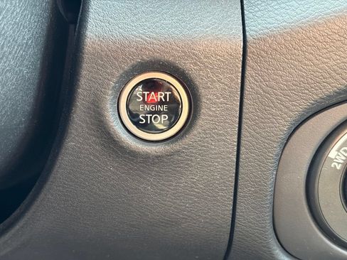 Certified 2023 Nissan Frontier SV AWD/4WD image 27