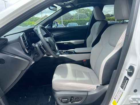 Certified 2025 Lexus RX 350h AWD/4WD image 12