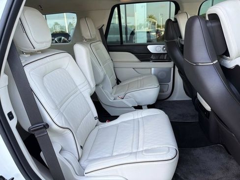 Certified 2023 Lincoln Navigator Black Label AWD/4WD image 23