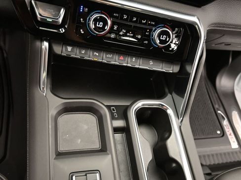 New 2026 GMC Sierra 2500 Denali w/ Denali Reserve Package AWD/4WD image 23