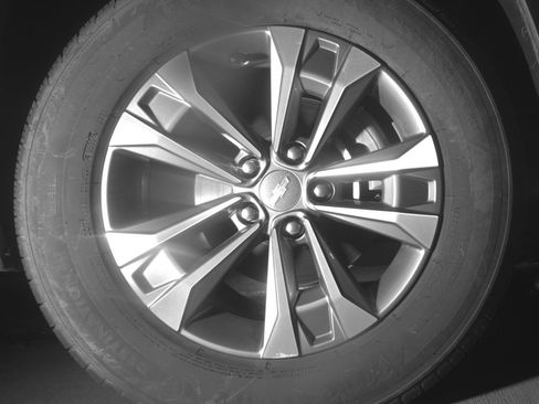 Used 2025 Chevrolet Equinox LT FWD image 12