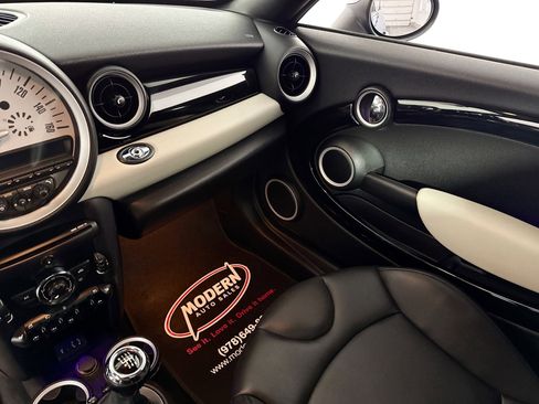 Used 2013 MINI Cooper Roadster S image 25