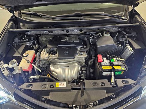 Used 2018 Toyota RAV4 Limited w/ All Weather Liner Package image 9