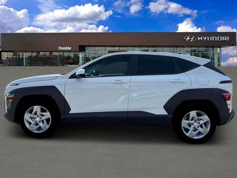 New 2026 Hyundai Kona SE FWD image 3