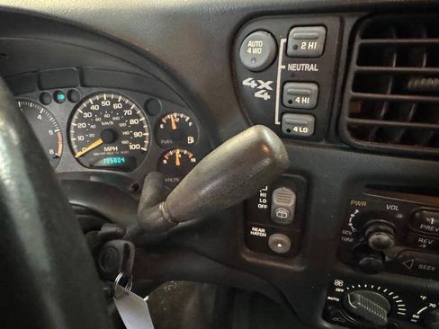 Used 1999 Chevrolet Blazer LT w/ Cold-Climate Pkg AWD/4WD image 37