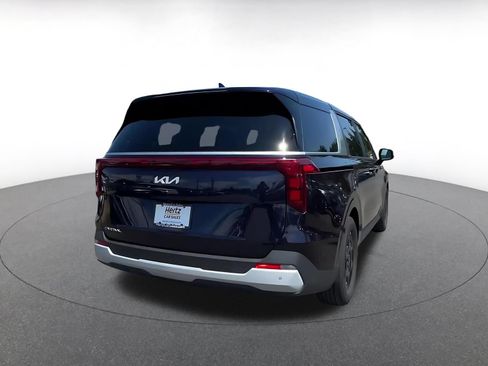 Used 2026 Kia Carnival FWD image 11