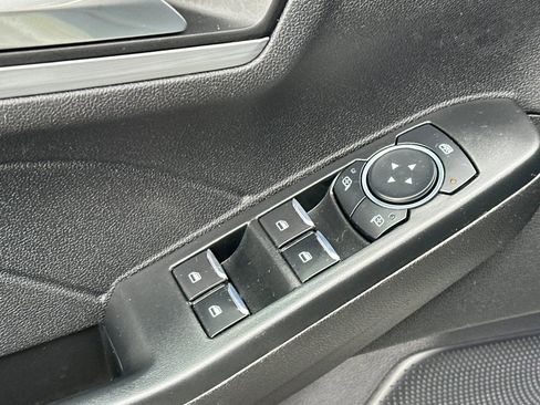 Used 2023 Ford Escape SE w/ PHEV Premium Package image 12