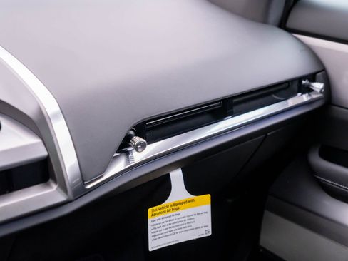 New 2026 Cadillac Vistiq Sport AWD/4WD image 30