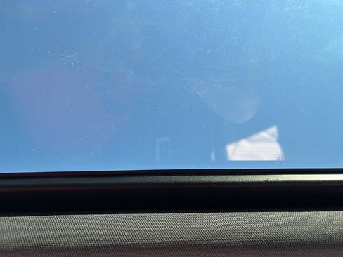 New 2026 Volkswagen Atlas Cross Sport SE image 27