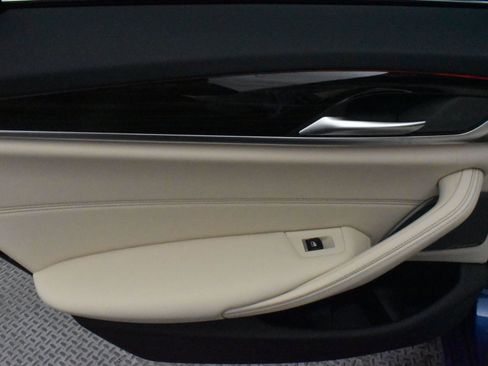 Used 2023 BMW 530i w/ Premium Package RWD image 18