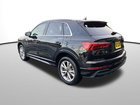 Used 2024 Audi Q3 2.0T Premium image 3