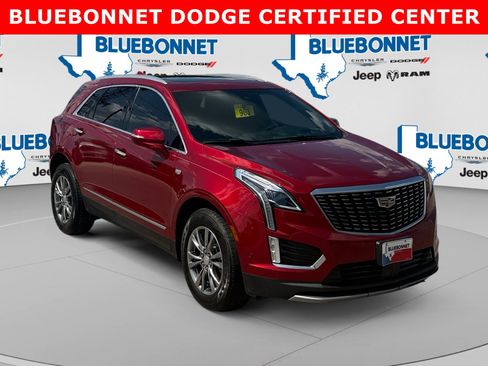 Used 2021 Cadillac XT5 Premium Luxury FWD image 3