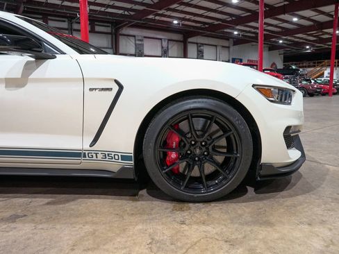 Used 2020 Ford Mustang Shelby GT350 w/ Technology Package RWD image 11