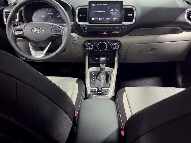 New 2026 Hyundai Venue SEL FWD image 8