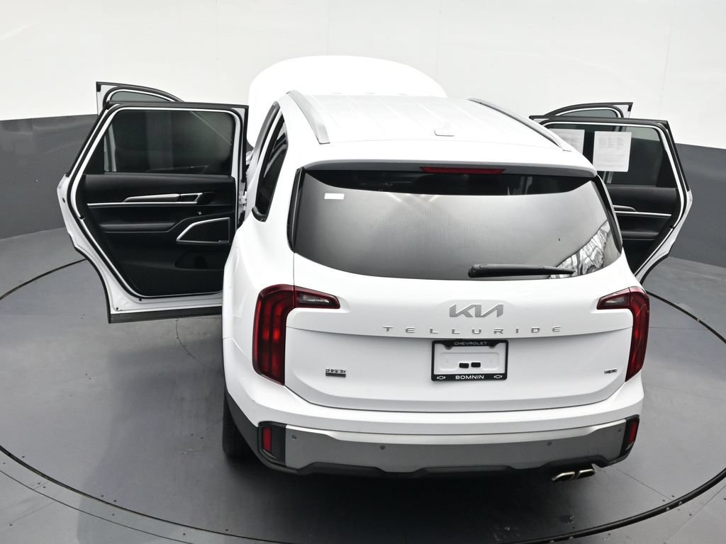 Used 2023 Kia Telluride S AWD/4WD image 35