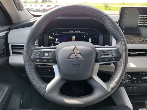 New 2026 Mitsubishi Outlander SE AWD/4WD image 7