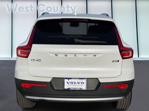 Used 2023 Volvo XC40 B5 Ultimate w/ Protection Package Premier image 6