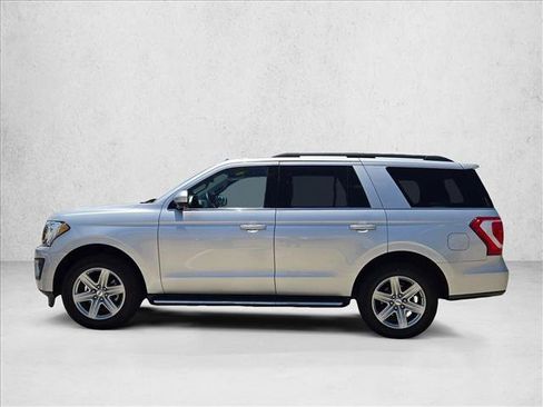 Used 2019 Ford Expedition XLT w/ Equipment Group 202A RWD image 9