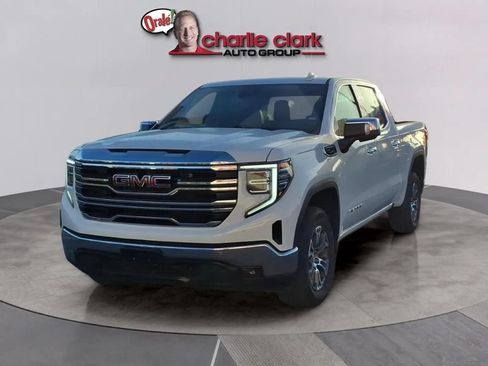 Used 2026 GMC Sierra 1500 SLT RWD image 1