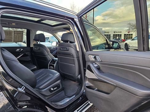 Used 2020 BMW X7 xDrive40i w/ Premium Package image 14