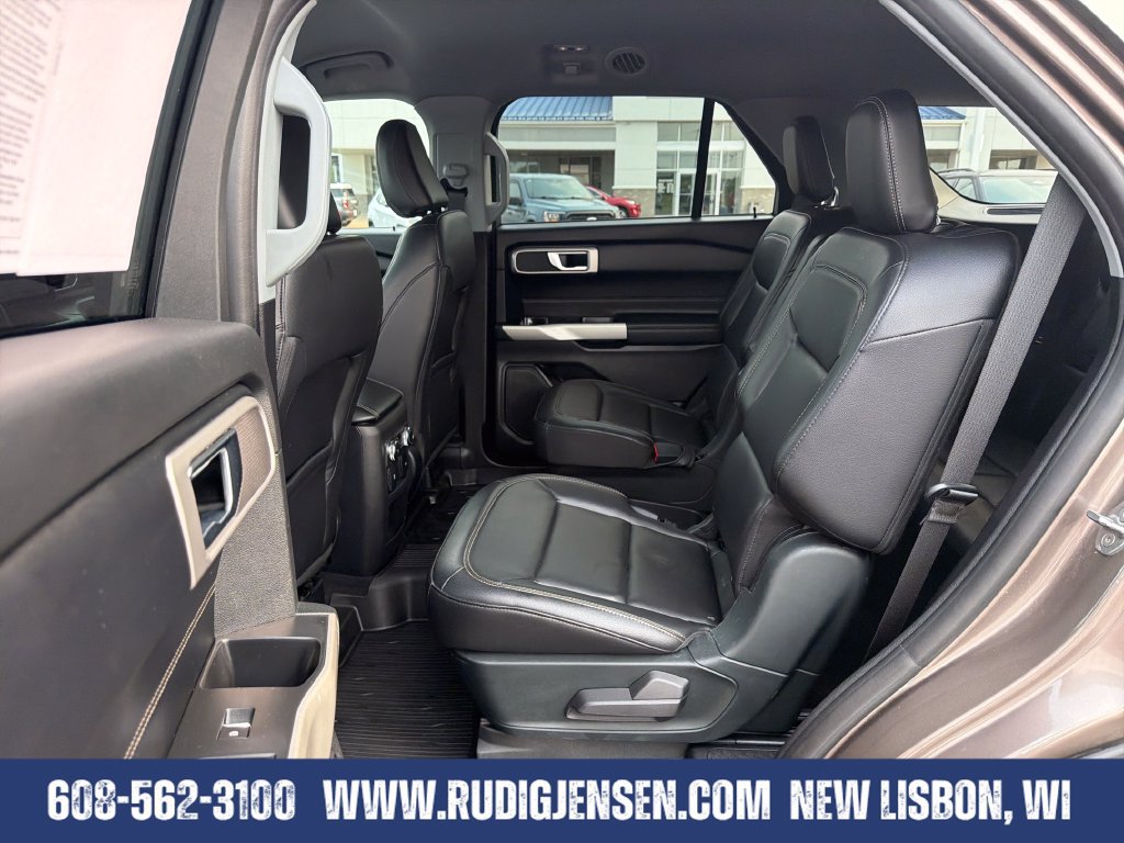 Used 2021 Ford Explorer XLT w/ Equipment Group 202A AWD/4WD image 24