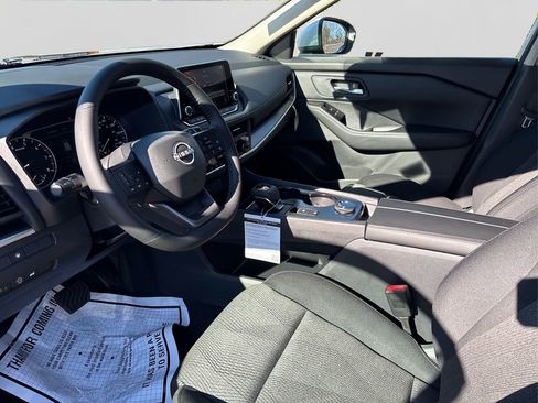 New 2026 Nissan Rogue SV image 9