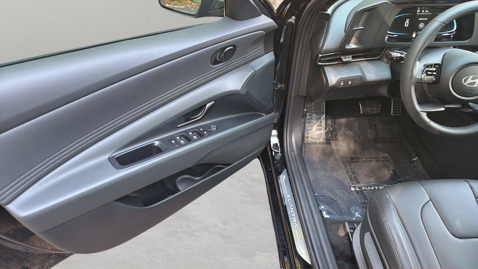 Used 2026 Hyundai Elantra SEL Sport FWD image 23