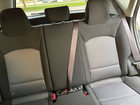 Used 2025 Kia Soul LX w/ LX Technology Package FWD image 32
