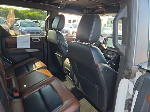 Used 2023 Ford Bronco Outer Banks AWD/4WD image 13