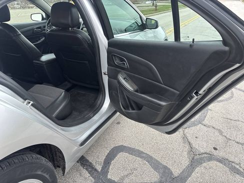 Used 2015 Chevrolet Malibu LT FWD image 12
