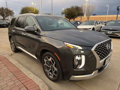 Used 2021 Hyundai Palisade Calligraphy image 3