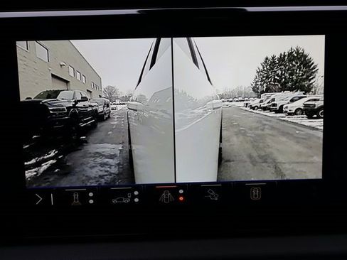 Used 2025 GMC Sierra 2500 AT4 w/ AT4 Premium Plus Package image 33