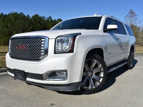 Used 2017 GMC Yukon XL Denali w/ Open Road Package image 5