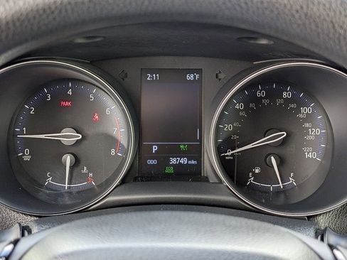 Used 2020 Toyota C-HR LE image 33