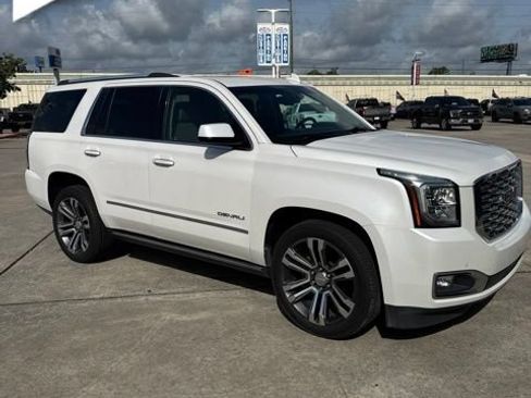 Used 2019 GMC Yukon Denali w/ Denali Ultimate Package RWD image 3