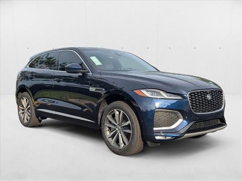 New 2026 Jaguar F-PACE R-Dynamic S image 7