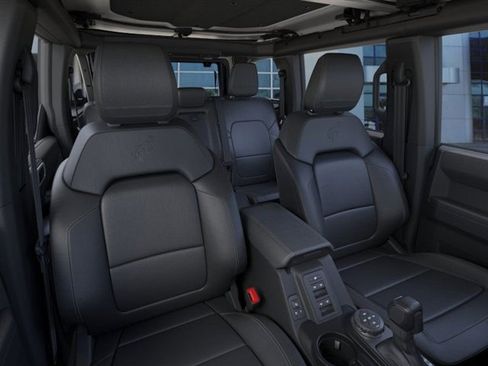 New 2025 Ford Bronco Badlands image 10