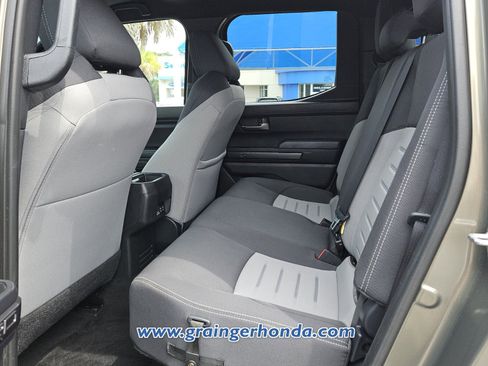 Used 2025 Toyota Tacoma TRD Sport w/ TRD Sport Upgrade Package image 11