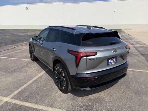 Used 2025 Chevrolet Blazer EV RS AWD/4WD image 4