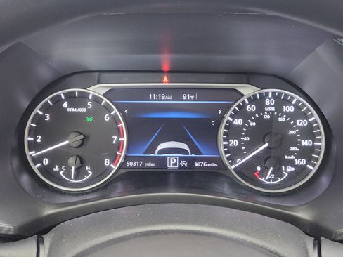 Used 2025 Nissan Sentra SV FWD image 10