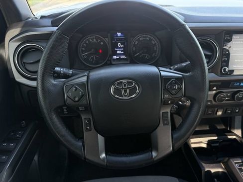 Used 2023 Toyota Tacoma TRD Sport w/ Technology Package RWD image 14