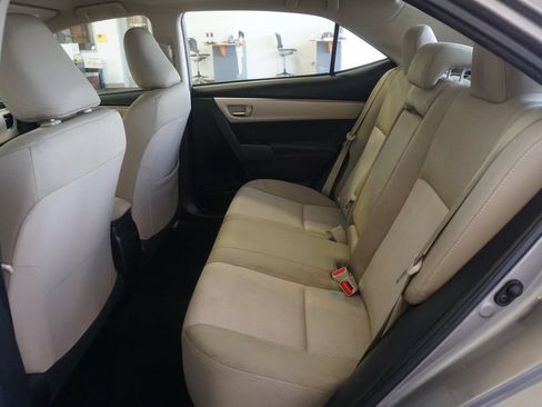 Used 2015 Toyota Corolla LE FWD image 17