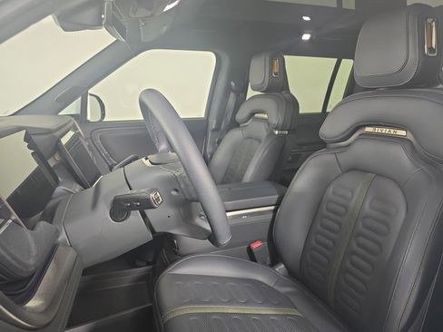 Used 2024 Rivian R1S Adventure image 20