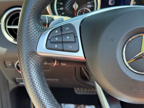 Used 2020 Mercedes-Benz SLC 300 image 34